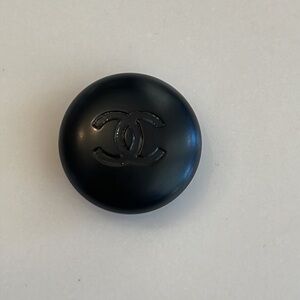 Chanel Black CC Rounded shank Button